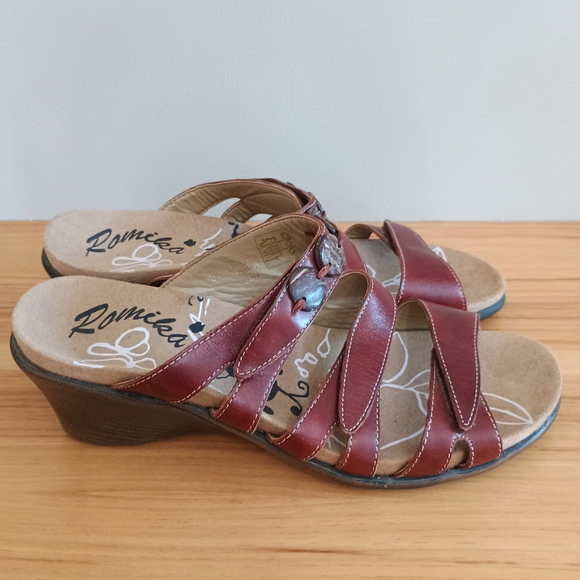 New Romika Maui Brown Leather Adjustable Three Strap Wedge Heel Sandal Size 41 - Picture 4 of 10